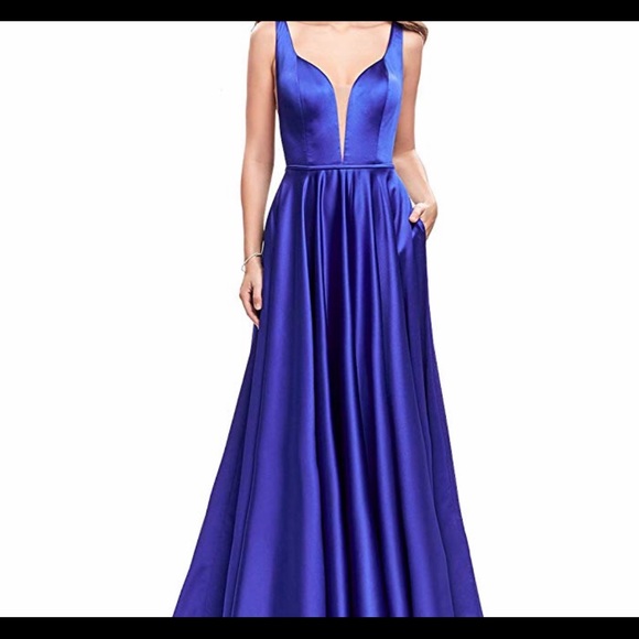 Blue prom dress size medium - Picture 1 of 3